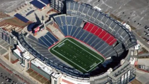 【每日足球盛宴精选】精准对抗，观赛洞察力每刻升级！