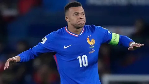 世俱杯奖金球员归属引热议，瓜帅坦言球队未达标准，薪酬问题待解决